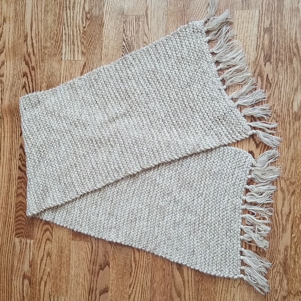 Thick Knit Tassel Scarf Cozy Cottagecore Warm Fireside Sledding Holidays